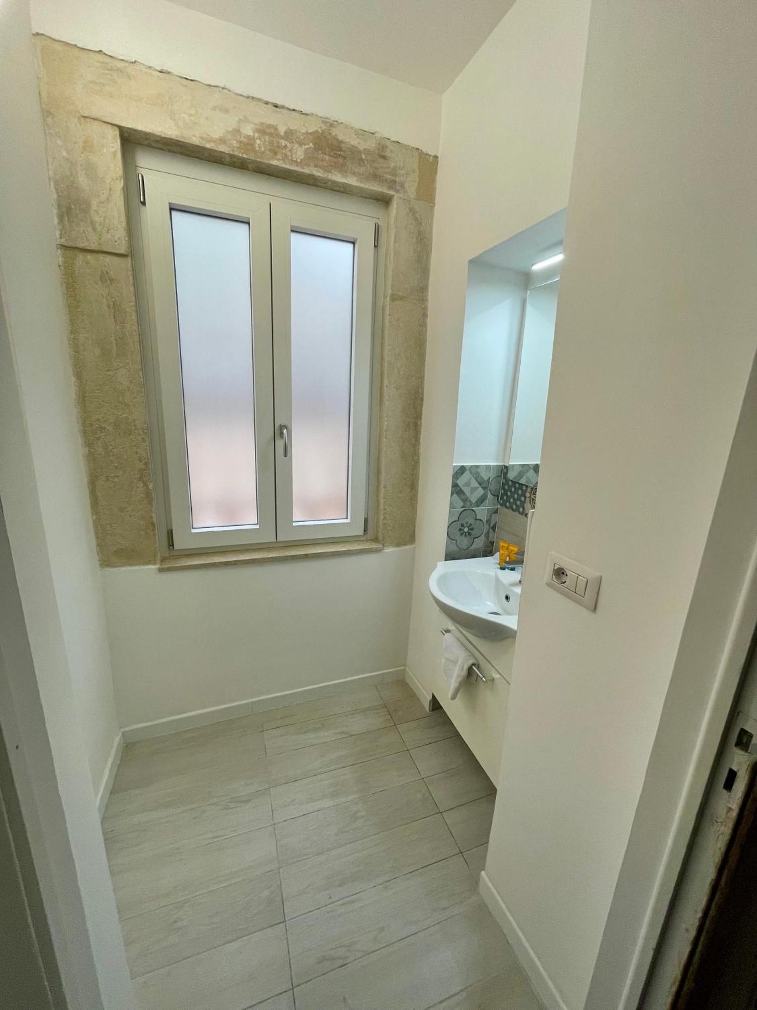 Ortyki Apartment Syracuse Exterior photo
